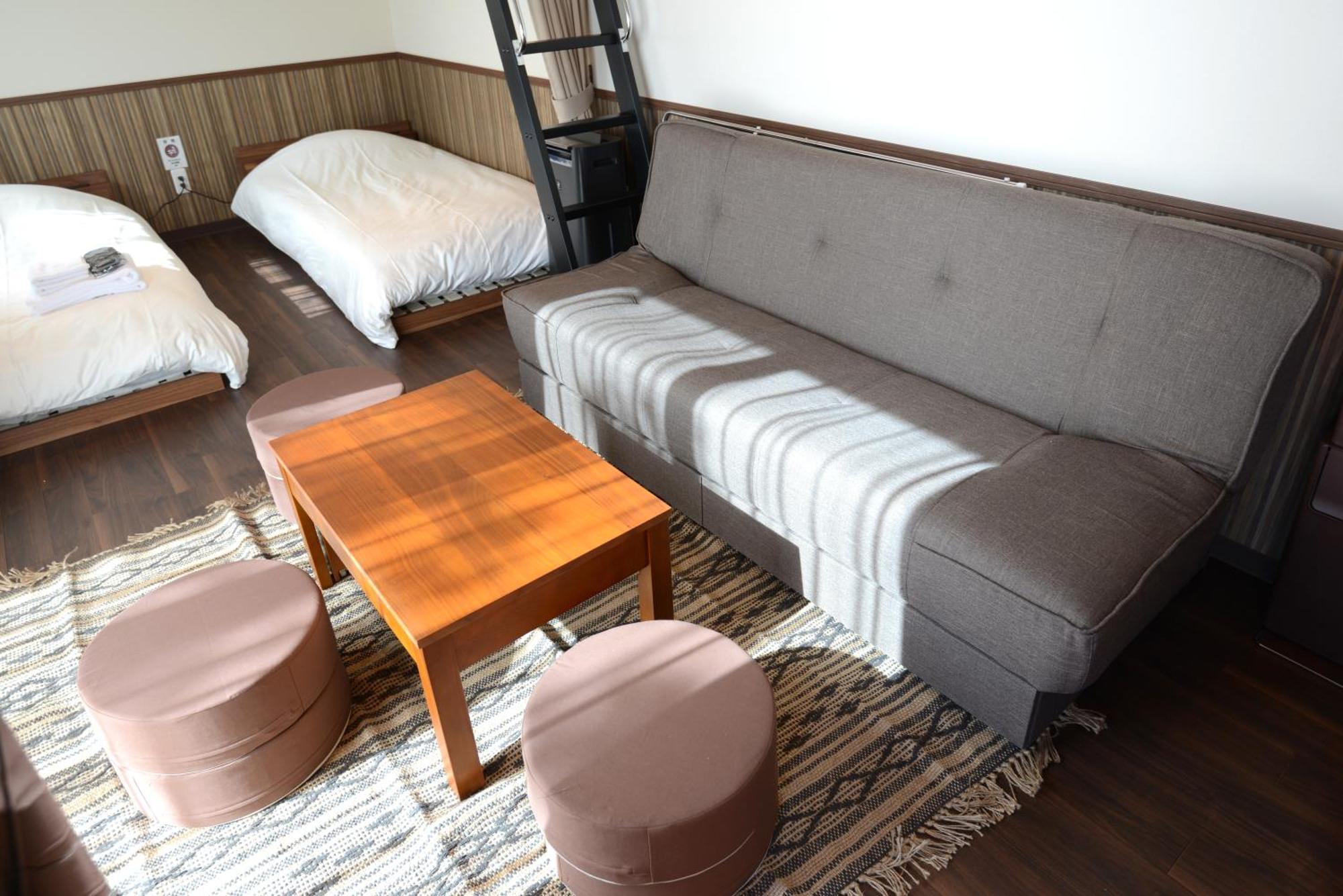 Mt Fuji Glamping Tourist Villa Kawaguchiko فوجيكاواجوتشيكو المظهر الخارجي الصورة