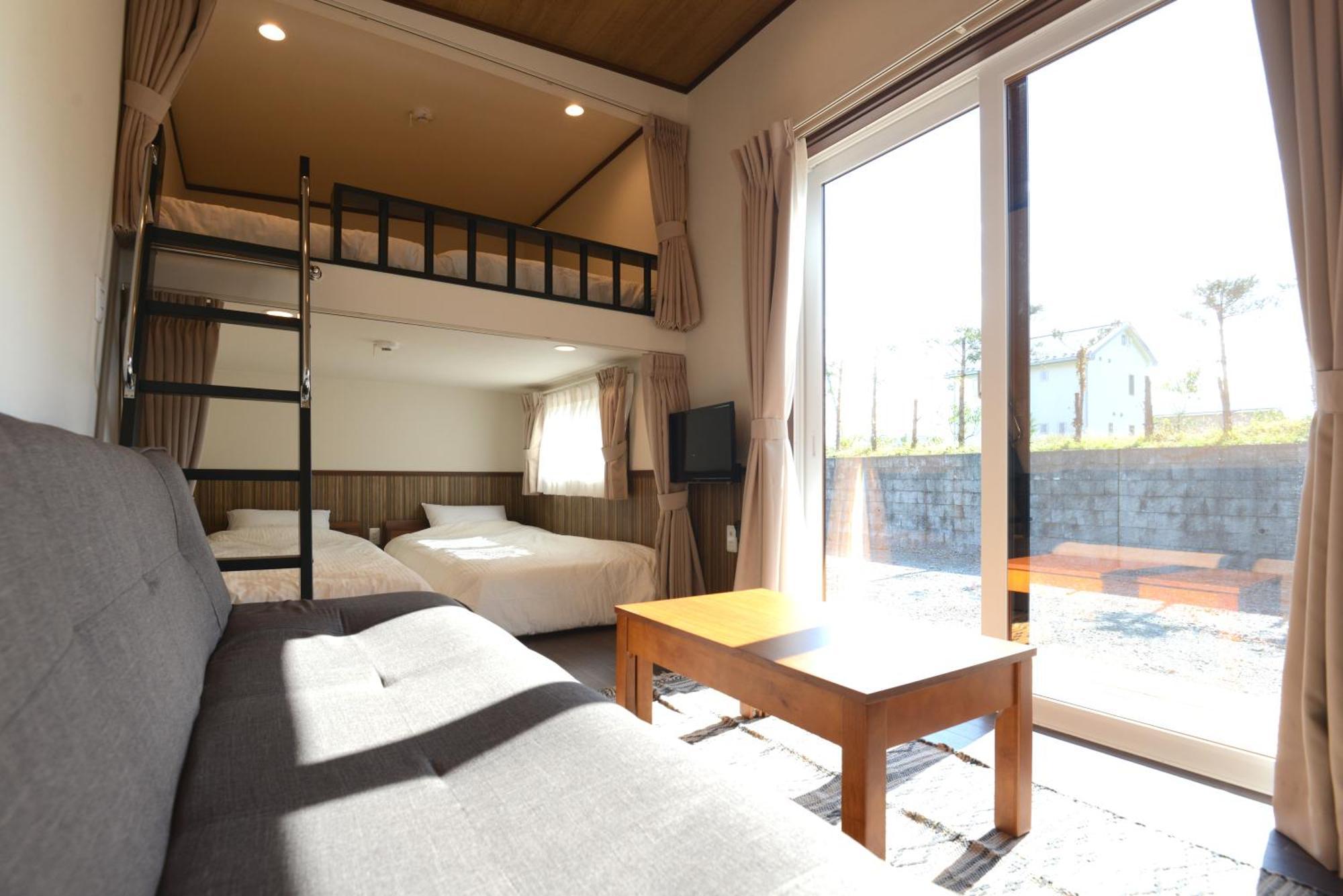 Mt Fuji Glamping Tourist Villa Kawaguchiko فوجيكاواجوتشيكو المظهر الخارجي الصورة