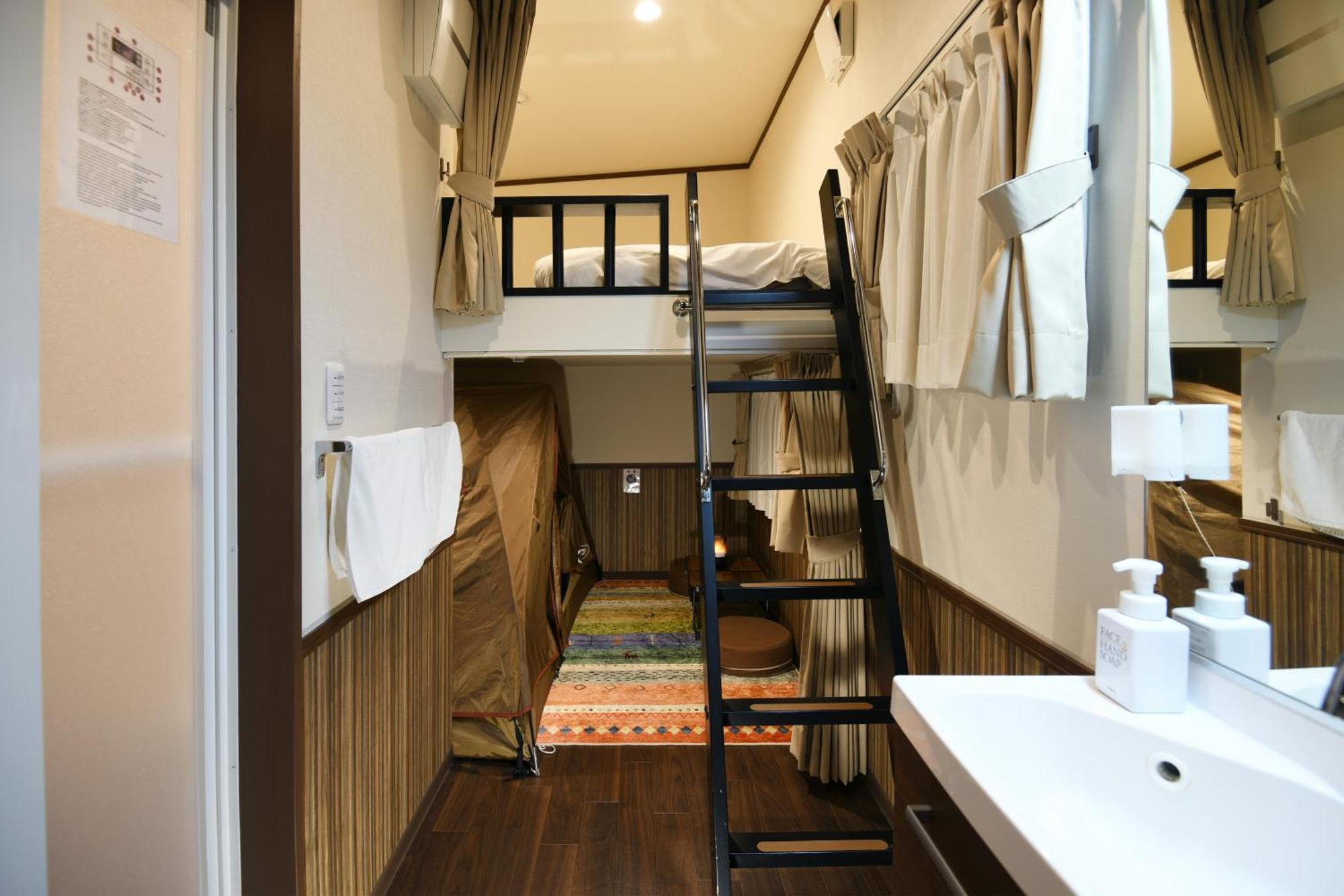Mt Fuji Glamping Tourist Villa Kawaguchiko فوجيكاواجوتشيكو المظهر الخارجي الصورة